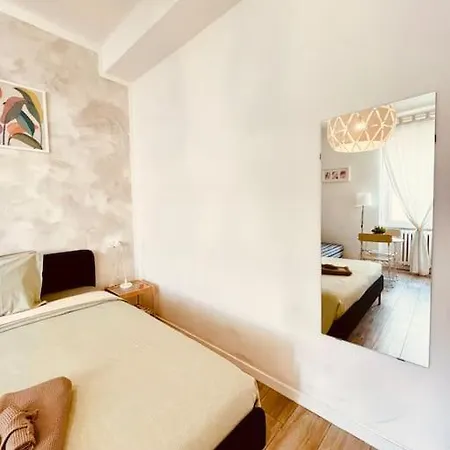 Ama Piazza Insubria 8 Apartment