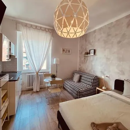 Apartment Ama Piazza Insubria 8 *