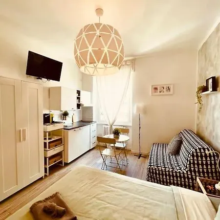 Apartment Ama Piazza Insubria 8 *