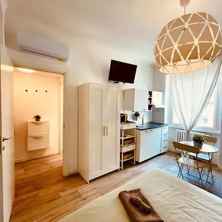 Apartment Ama Piazza Insubria 8 Milan